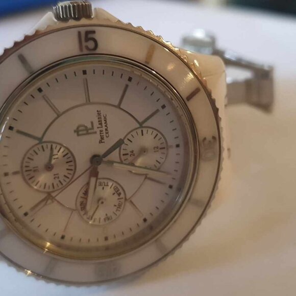 Watch Pierre Lannier - Picture 2 of 3